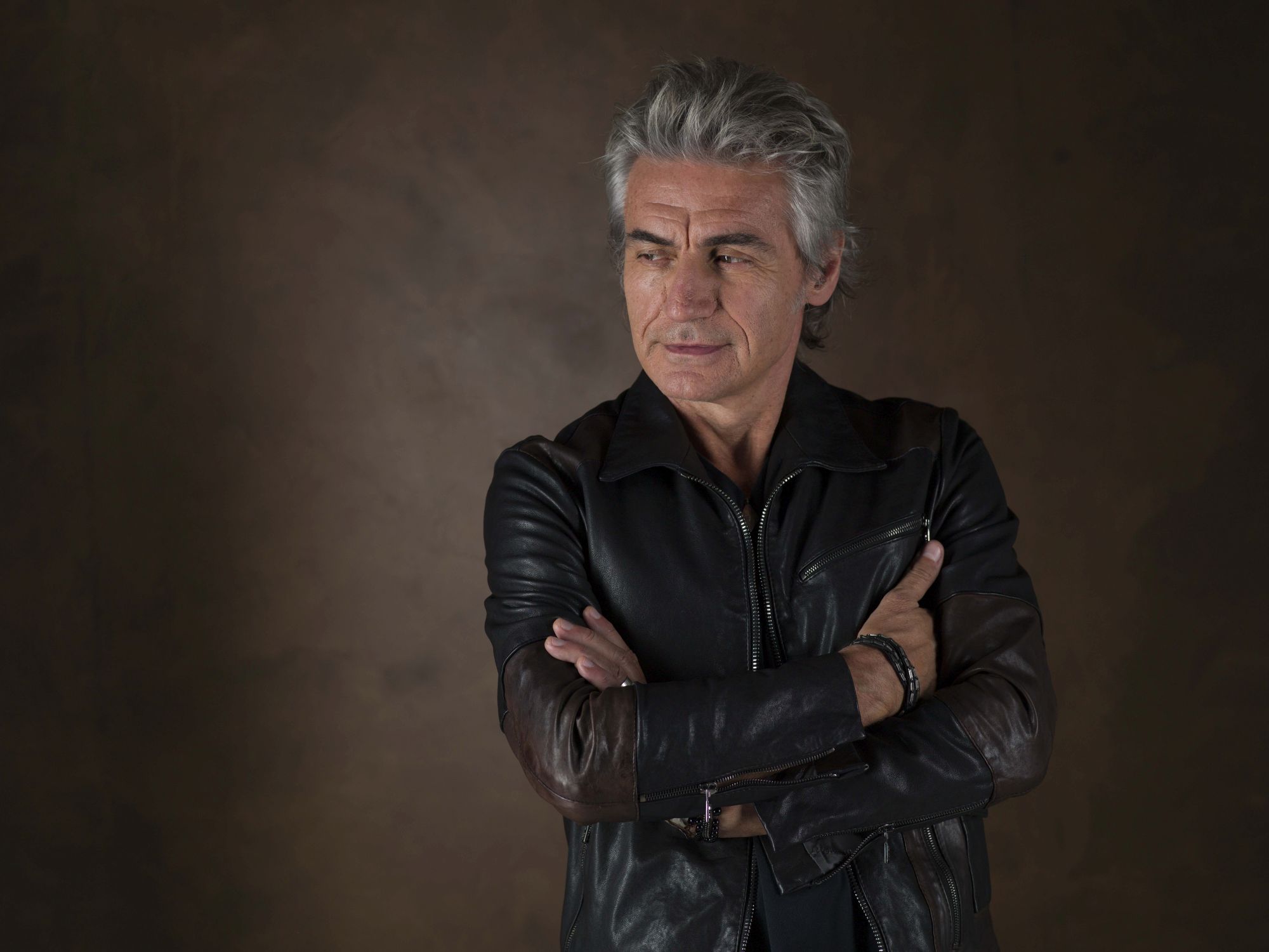 Ligabue festeggia 30 anni di carriera con il doppio album ’77+7′