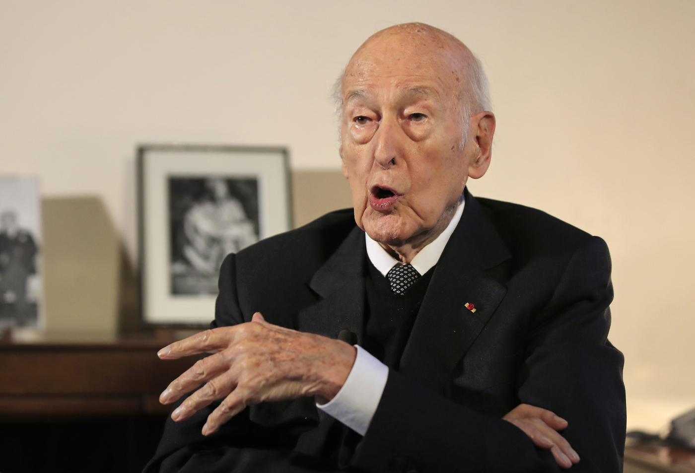 Francia, morto ex presidente Valery Giscard d’Estaing Francia, morto ex presidente Valery Giscard d’Estaing