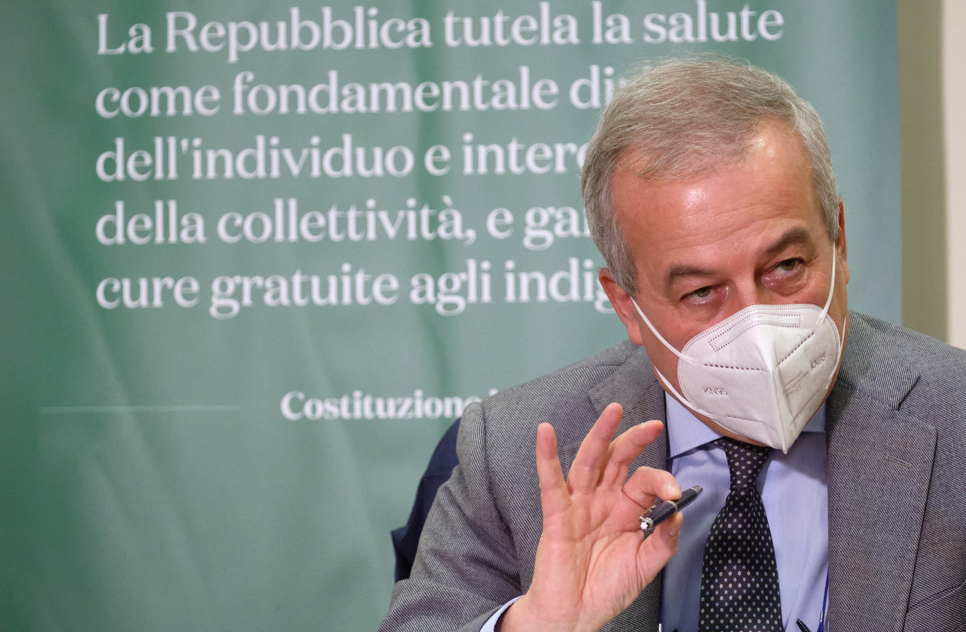 Locatelli: “Vaccinazione completata entro inizio autunno” Locatelli: “Vaccinazione completata entro inizio autunno”