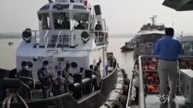 Bangladesh, profughi Rohingya trasferiti sull’isola di Bhashan Char