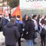 Whirlpool, operai consegnano lettera per Biden al console Usa: “Rispettare principi e accordi”