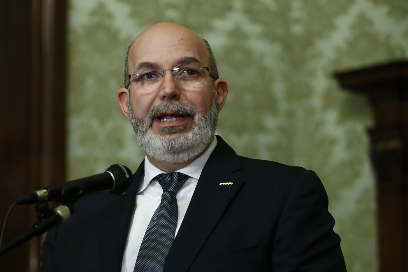 Mes, Crimi: “Governo non cadrà, voteremo risoluzione unitaria”