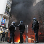 Francia: scontri a Parigi a manifestazione contro legge sicurezza