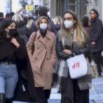 Roma, il coronavirus non frena la voglia di regali di Natale: “Si cerca di mantenere vive le tradizioni”