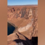 Usa: spettacolare frana su una delle pareti dell’Horseshoe Bend, escursionista la filma