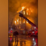 New York: gigantesco incendio sventra una chiesa a Manhattan