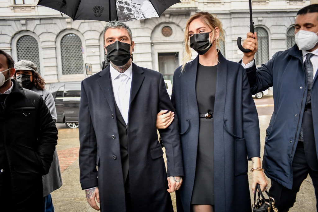 Galleria foto 'Fedez e Chiara Ferragni arrivano a Palazzo Marino per ricevere l’Ambrogino d’oro' - foto 6