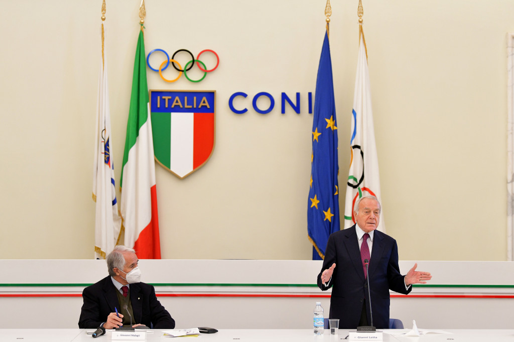 Galleria foto 'CONI: Cerimonia di Premiazione Concorsi Letterari e Giornalistici' - foto 7