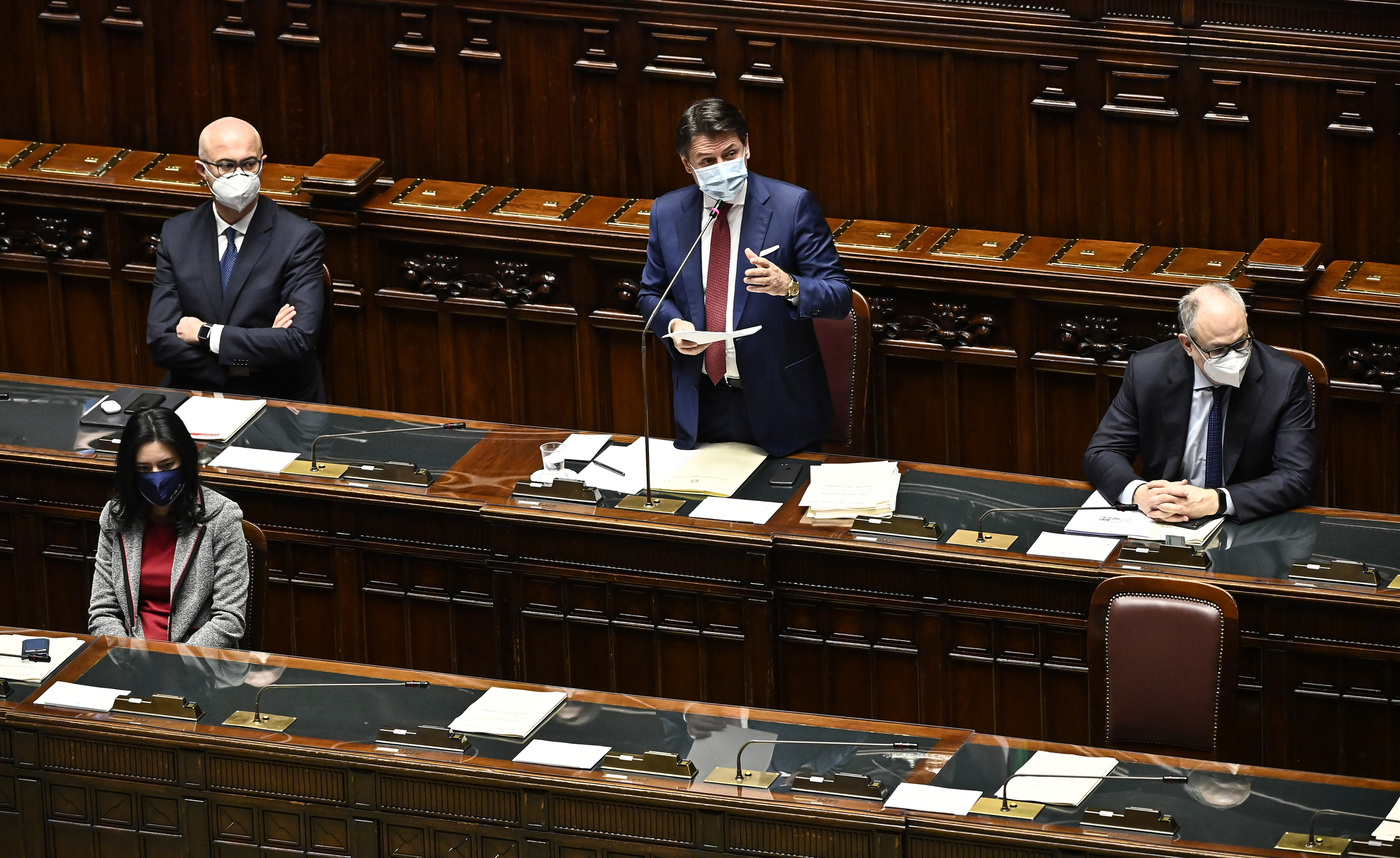 Mes, ok della Camera e del Senato alla riforma. Conte: “Serve coesione nella maggioranza” 