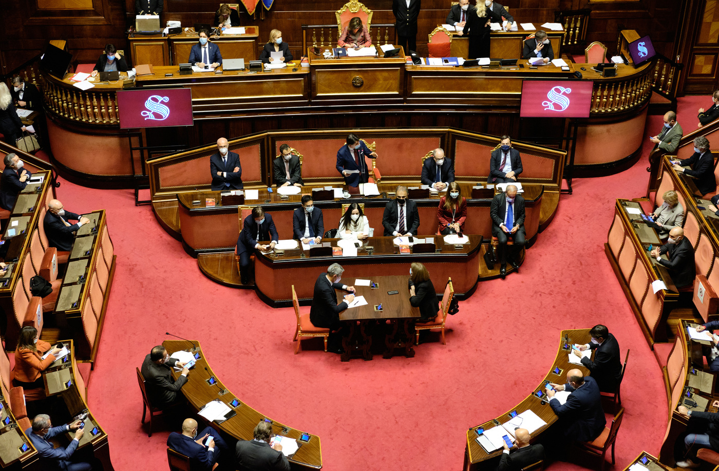 Mes, ok Camera e Senato a risoluzione maggioranza. Fioccano no M5S