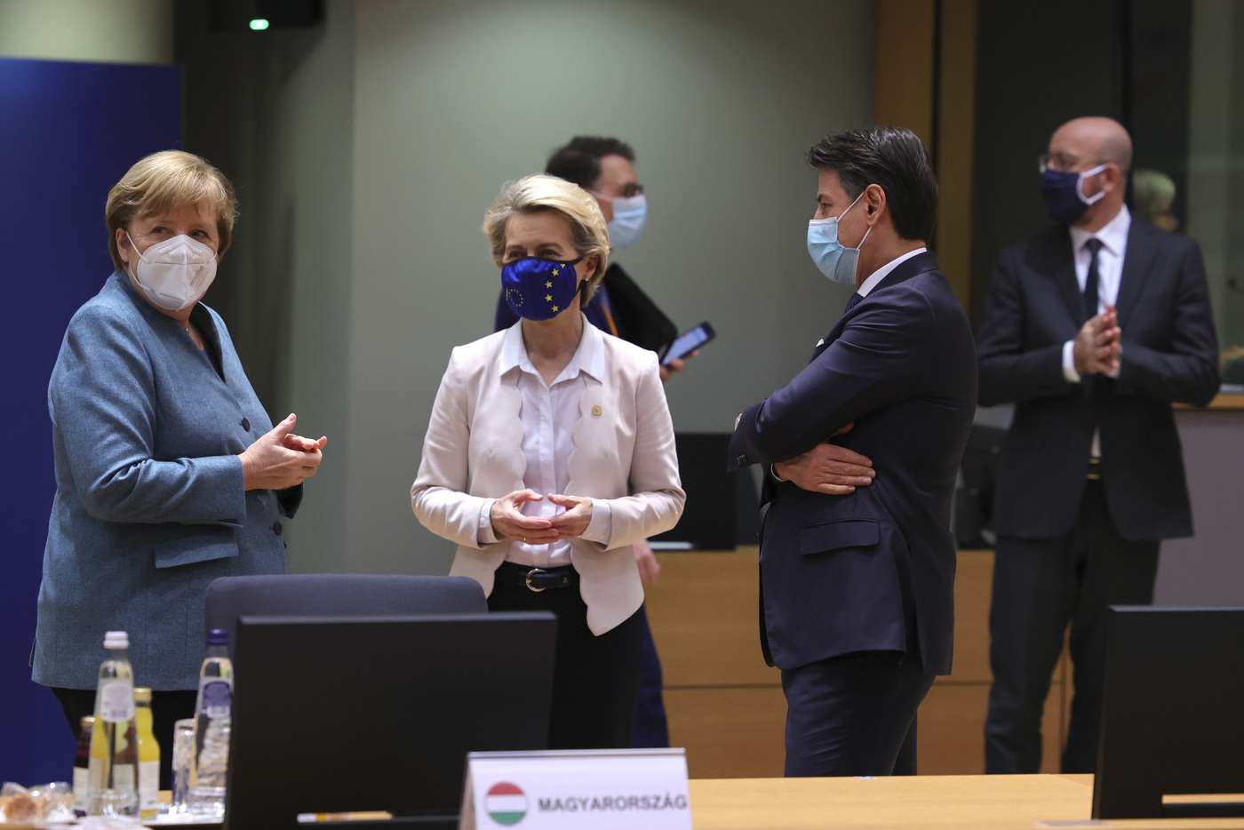 Ue trova intesa su Recovery fund e bilancio: superato veto di Polonia e Ungheria