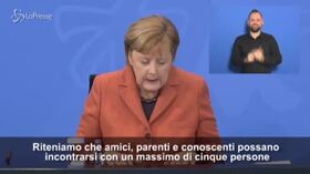 Germania, Merkel: “Dal 16 dicembre chiuse le attività commerciali non essenziali”|VIDEO