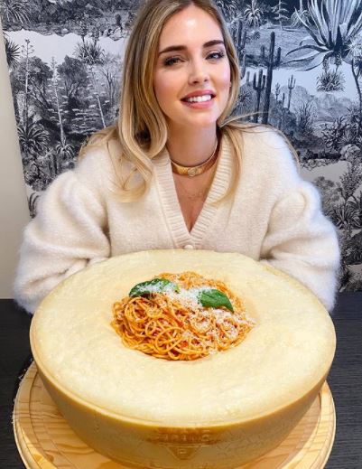 Chiara Ferragni, spaghetti al pomodoro e Grana Padano
