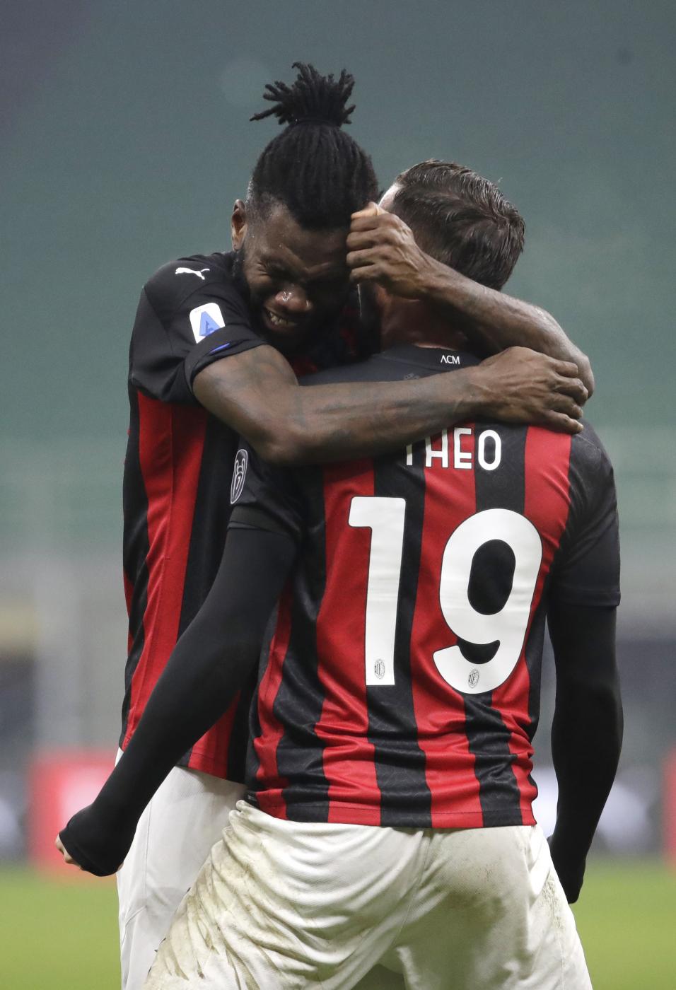 Calcio Serie A, Theo Hernandez salva il Milan: 2-2 con il Parma