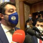Salvini: “La maggioranza si riunisce per litigare, noi per dare soluzioni al Paese”