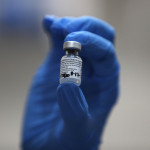 Coronavirus, Ema anticiperà la valutazione sul vaccino Pfizer-Biontech