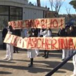 Roma, allo Spallanzani la protesta degli operatori sanitari