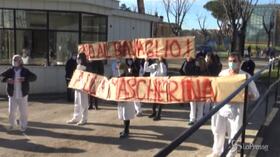Roma, allo Spallanzani la protesta degli operatori sanitari