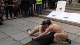 Spagna, flash mob dei ballerini di flamenco in protesta contro le misure anti-covid