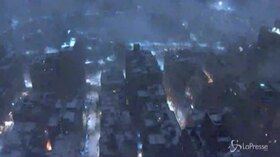 Usa: lo spettacolo della tempesta di neve tra i grattacieli di New York