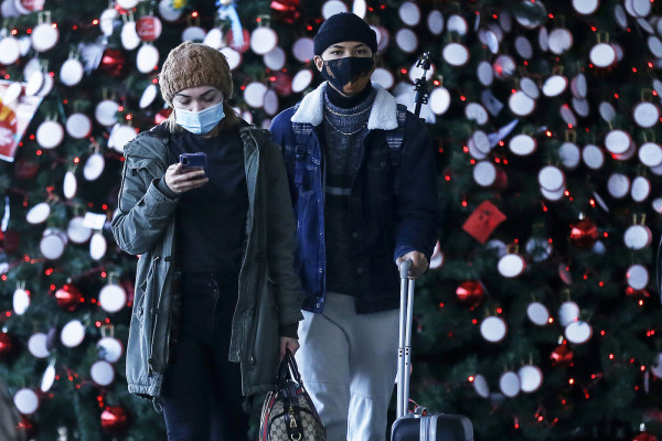 Coronavirus, si avvicinano gli spostamenti per le vacanze di Natale