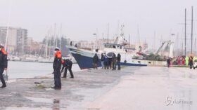 Mazara del Vallo, il ritorno dei pescatori in porto