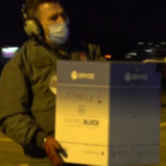 Milano, atterrato l’aereo militare con i primi vaccini