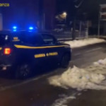 Parma, peculato nel settore dell’accoglienza migranti: in manette responsabile di una Onlus