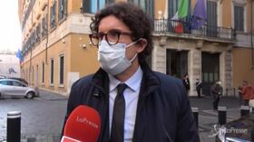 Recovery, Toninelli: “Renzi ha creato un acronimo che porta sfiga. Ricorda Italia 90”