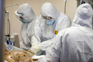 Coronavirus Roma, il reparto di terapia intensiva del Covid 3 di Casal Palocco