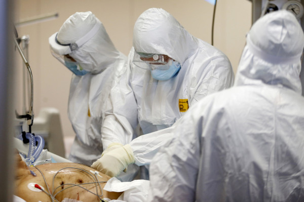 Coronavirus Roma, il reparto di terapia intensiva del Covid 3 di Casal Palocco