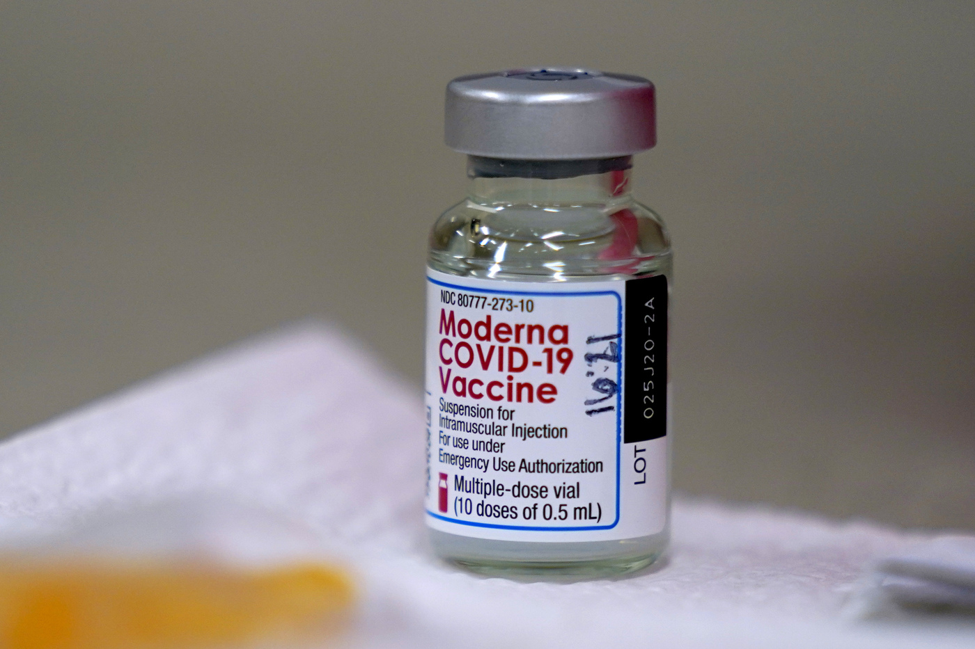 Vaccino Moderna efficace al 94,1%: 100% in casi gravi Vaccino Moderna efficace al 94,1%: 100% in casi gravi