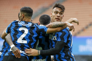 Inter riparte alla grande: Crotone schiantato 6-2