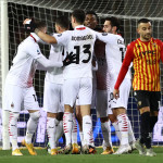 Il Milan vince a Benevento e resta primo: 2-0 con Kessié e Leao
