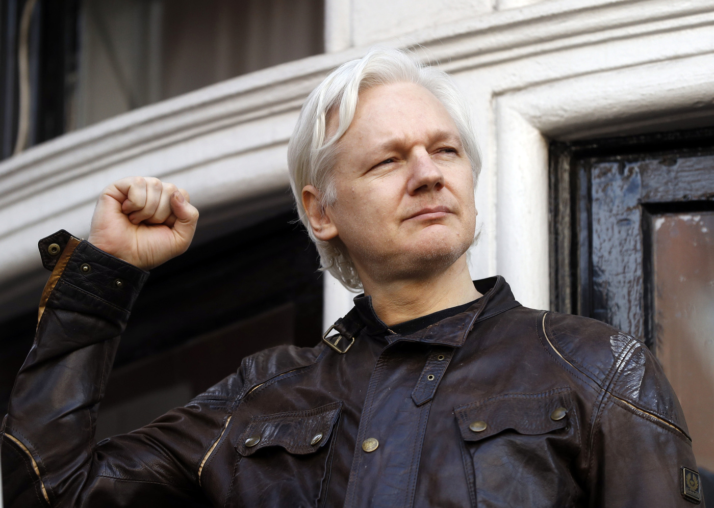 Tribunale britannico nega l’estradizione di Assange in Usa: Rischio suicidio