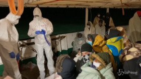 Porto Empedocle, sbarcati i 265 migranti sulla Open Arms