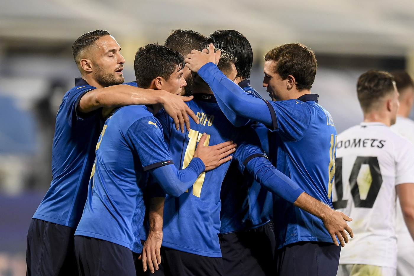 Compie oggi 110 anni la maglia azzurra