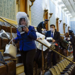 I fan di Trump fanno irruzione a Capitol Hill: Congresso sospende proclamazione Biden