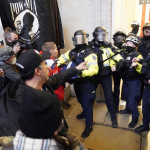 Irruzione a Capitol Hill dei manifestanti a favore di Trump