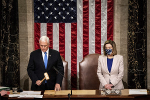 Washington DC, il Congresso statunitense riprende la seduta per certificare la vittoria di Joe Biden