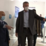 New York, de Blasio visita un centro vaccini