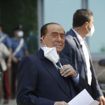 Berlusconi ricoverato a Monaco per problemi cardiaci: “Sono in buone condizioni”