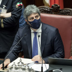 Crisi di governo, Fico: “Conte venga a riferire in Aula”