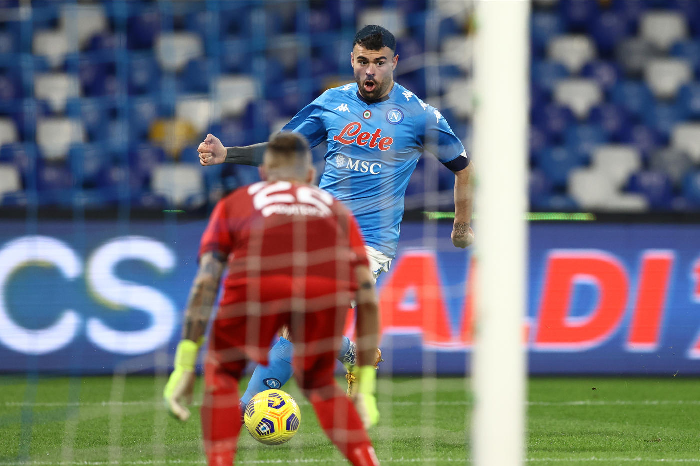 Coppa Italia, il Napoli piega l’Empoli 3-2: gol di Petagna vale i quarti Coppa Italia, il Napoli piega l’Empoli 3-2: gol di Petagna vale i quarti