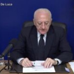 Governo, De Luca: “Crisi? Situazione imbarazzante che scredita l’Italia”
