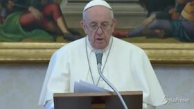 Sisma e disastro aereo, la preghiera del Papa per l’Indonesia