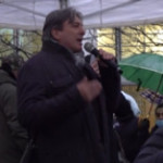 Milano, i ristoratori cacciano dalla manifestazione l’avvocato negazionista: “Ci dissociamo”