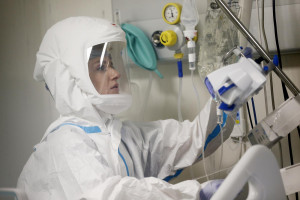 Reparto di terapia intensiva all’Istituto Nazionale di Malattie Infettive Lazzaro Spallanzani