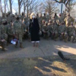 La First Lady porta biscotti alla Guardia Nazionale: “Grazie perché ci proteggete”