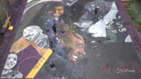 Filippine, un gigantesco murale per ricordare Kobe Bryant a un anno dalla morte